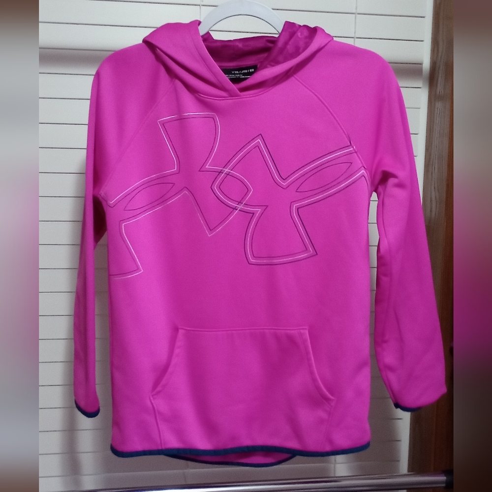 Girl's Youth Under Armour Hoodie - Size XL